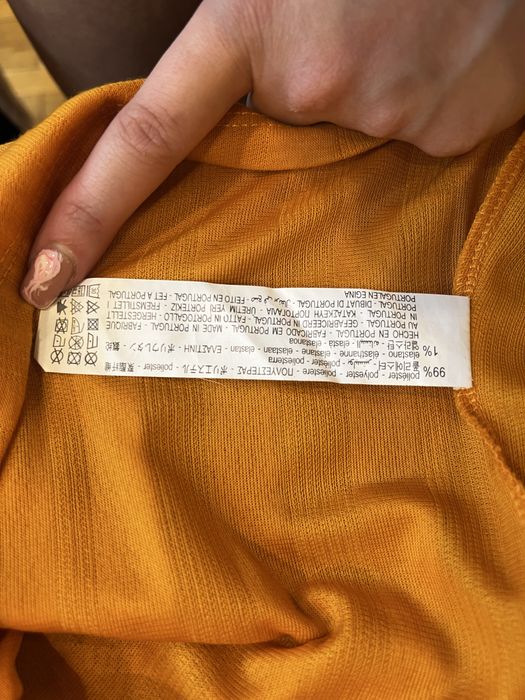 Жълта рокля Zara