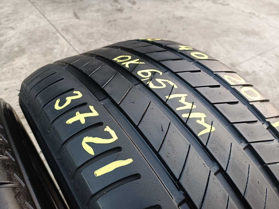 Doaua anvelope de vara 305 40 20 bridgestone alenza 001 run flat
