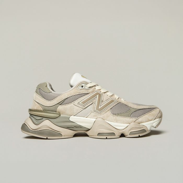 New Balance 9060 grey moonbeam