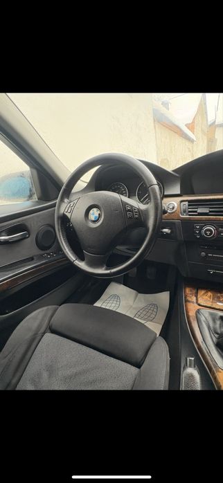 De vanzare bmw e90