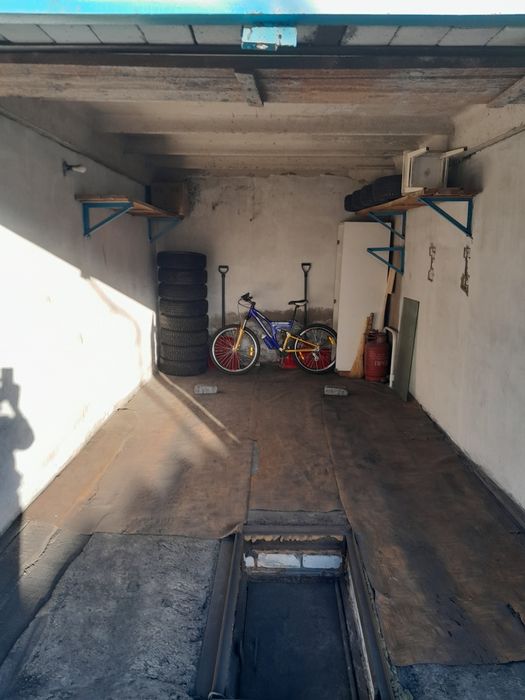 Продам гараж в кооперативе "Спартак"