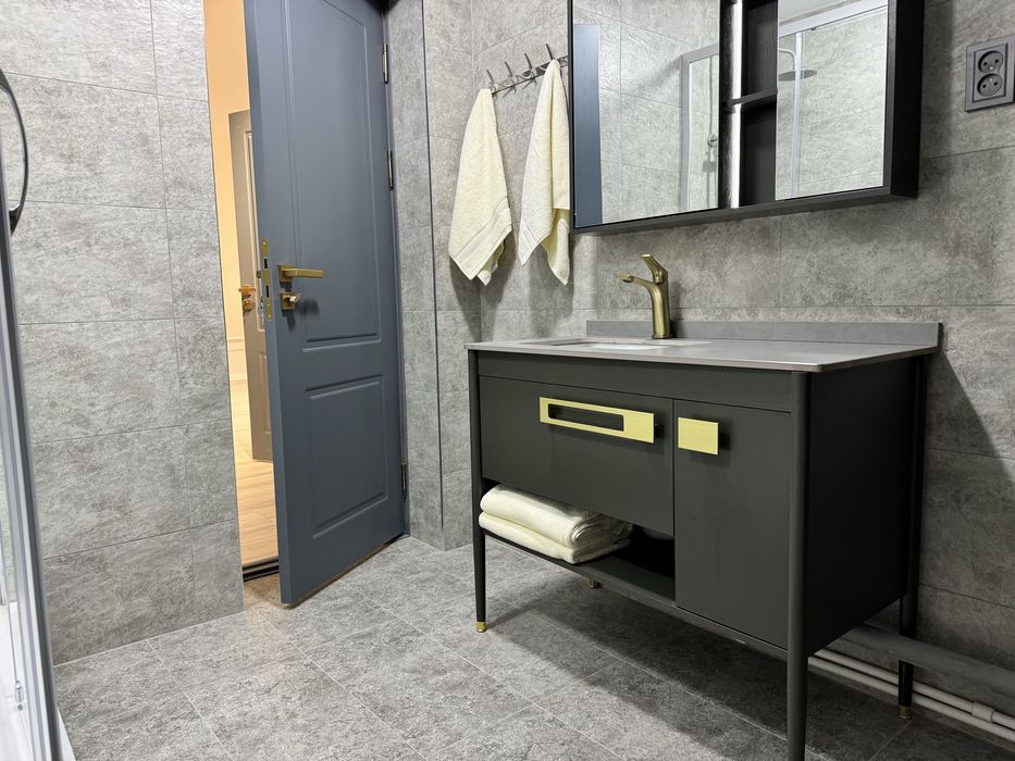 2 комн. 112м, от собственника, Госпитальный Мансарда, выход на крышу