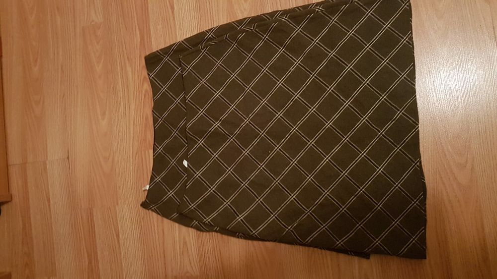 Vând mai multe fuste damă