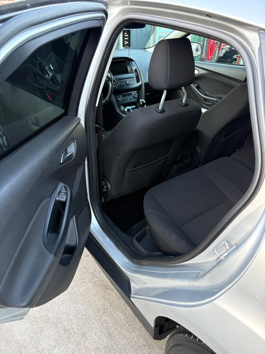 FORD Focus 2015 — imagine 3