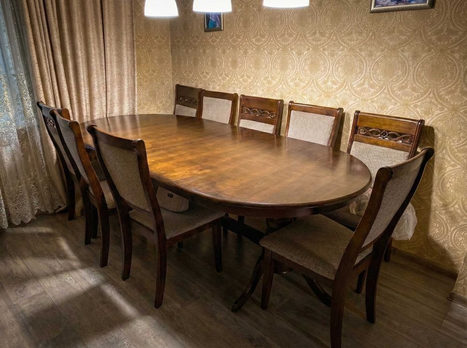 Стол раздвижной гостевой