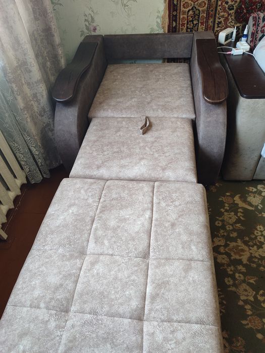 Продам кресло - кровать .