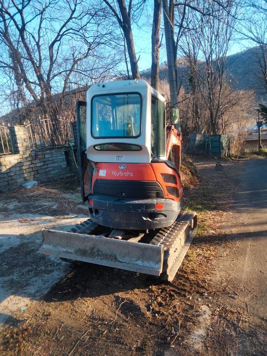 Miniexcavator Bobcat Miniîncarcător  Mini excavator  demolări  moloz