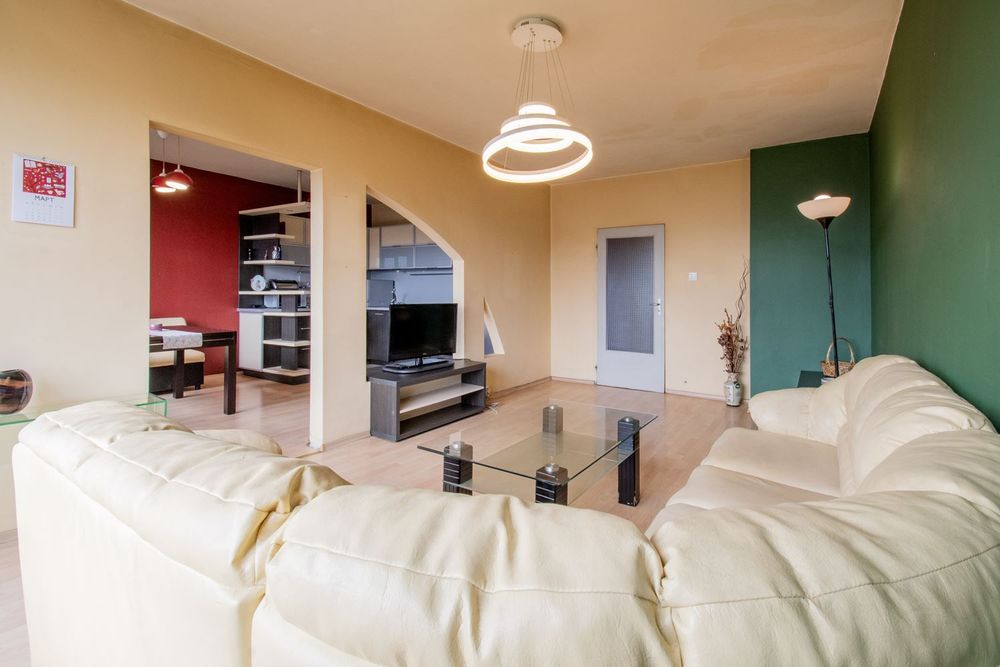 Продава се Тристаен апартамент в София, Люлин 8 - 88 кв.м за 2557 €/кв.м - Снимка #3