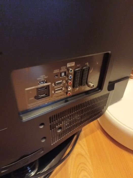 Vând TV plasma LG
