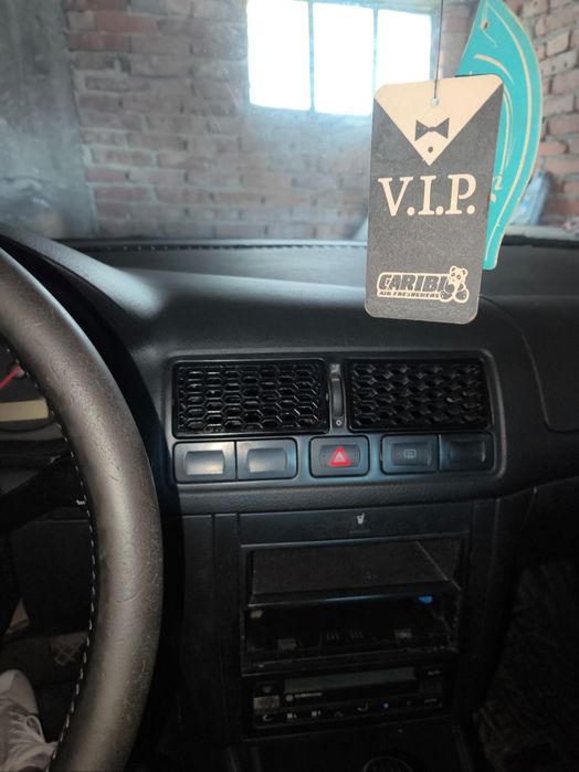 Нов стил въздуховоди за Golf 4