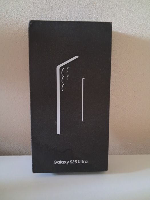 Vând Samsung s25 ultra 1tb