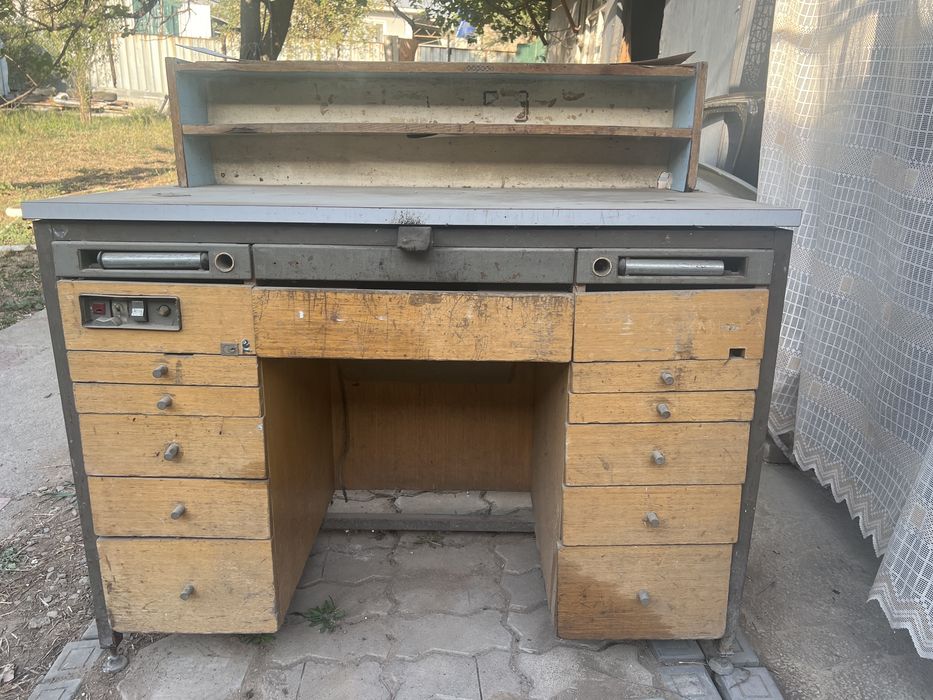 Продам Зуботехнический стол