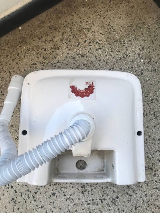 Малка мивка, в добро състояние