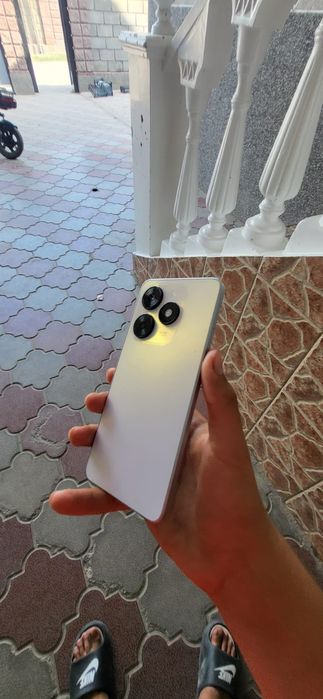 Срочно на обмен 11 или 10 айфон