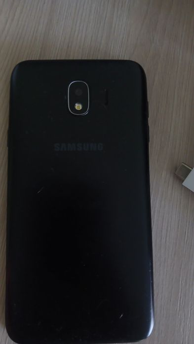 Смартфон Samsung Galaxy J4