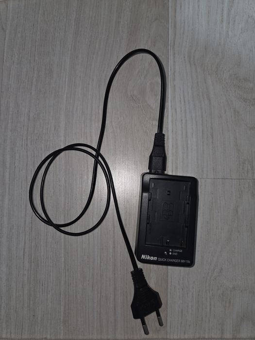 Nikon MH-18a зарядка