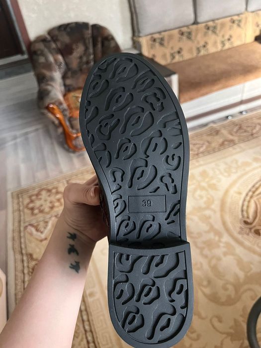 Продам новые полусапожки