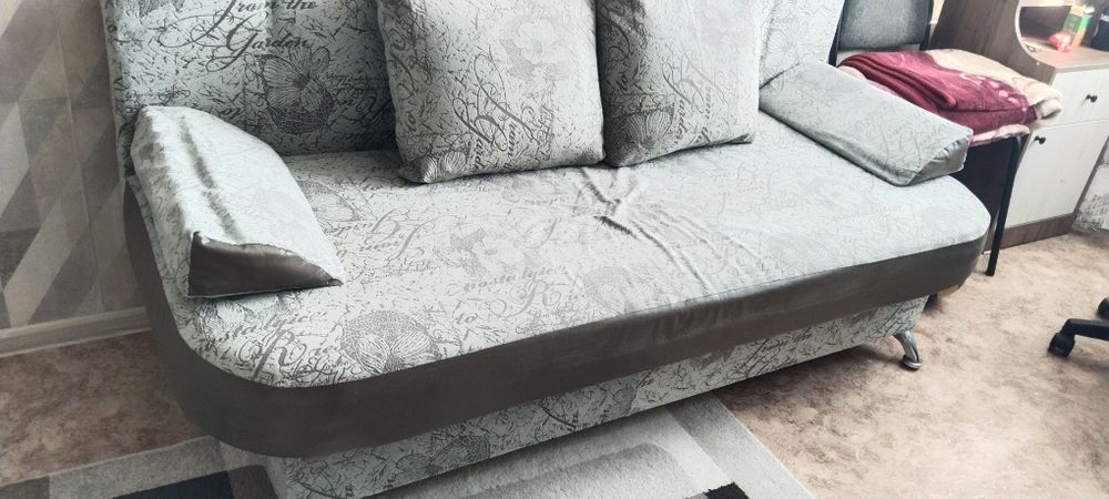 Продам диван б/у
