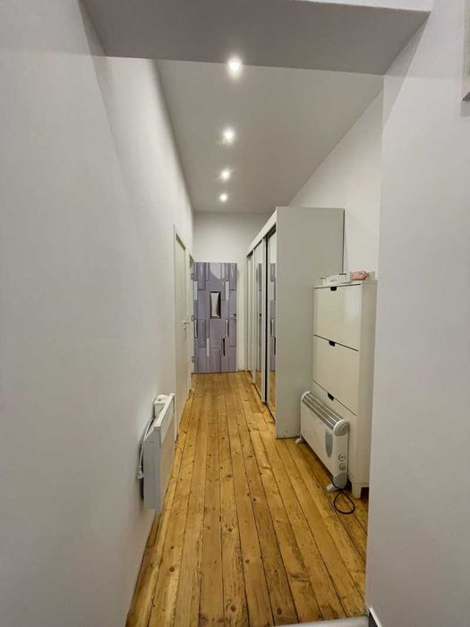 Дава се под наем Тристаен апартамент в София, Център - 70 кв.м за 701.25 € - Снимка #9