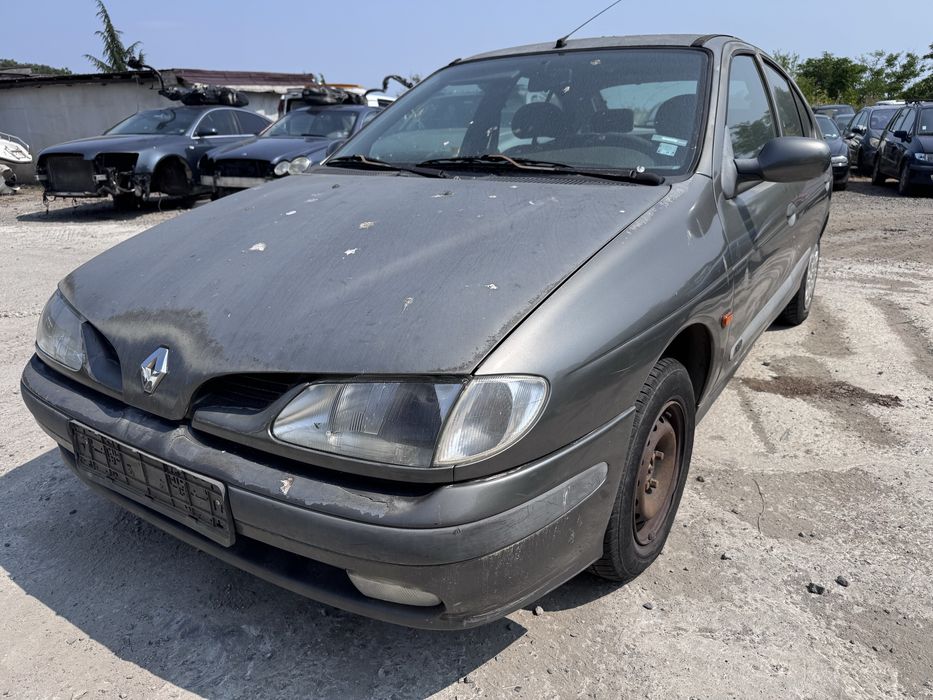 Renault Megane 1.6i 90hp 1997г На Части