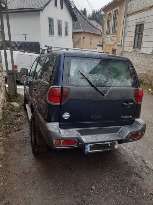 Nissan Terrano 2 3.0