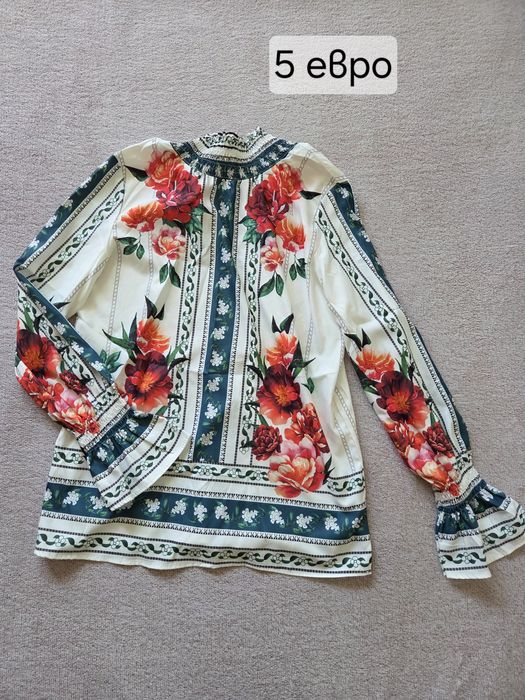 Блузи и къси панталони