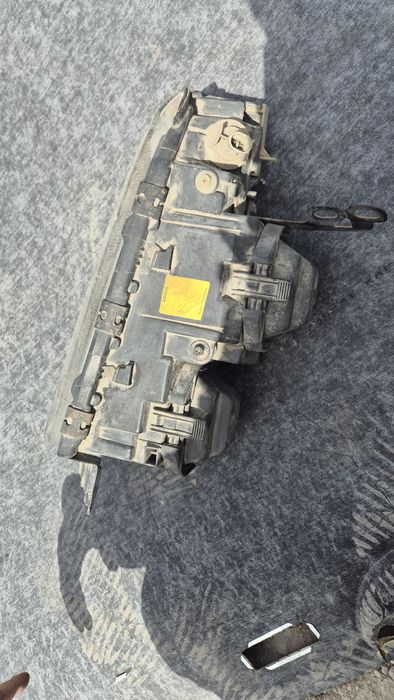 Десен Оригинален Фар за Алфа Ромео 167