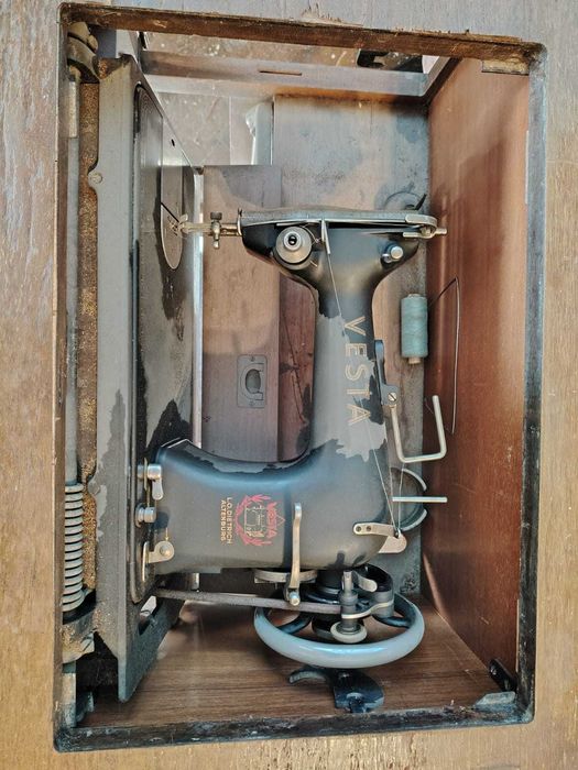 Vand masina cusut Vesta