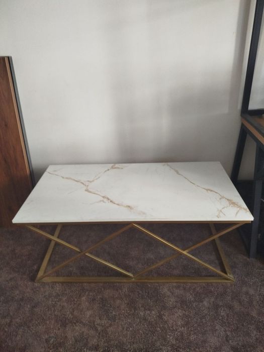 Журнальный столик из лофта