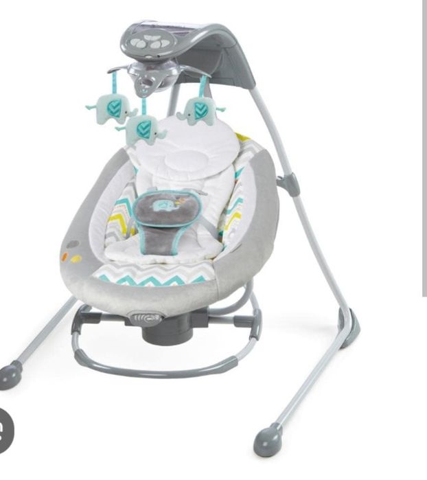 Детское авто кресло. И люлька качеля для малыша.