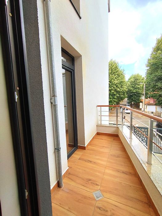 Дава се под наем Офис в Перник, Изток - 67 кв.м за 612 € - Снимка #6