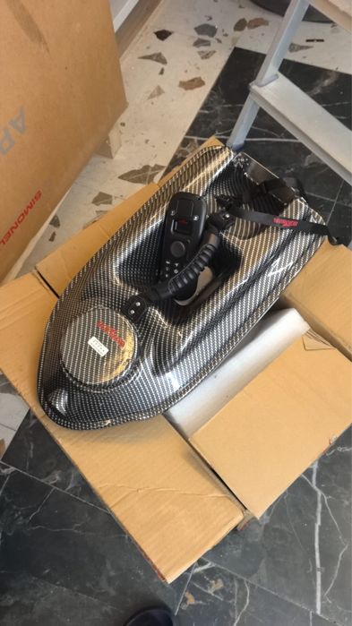 Продам прикормочный кораблик