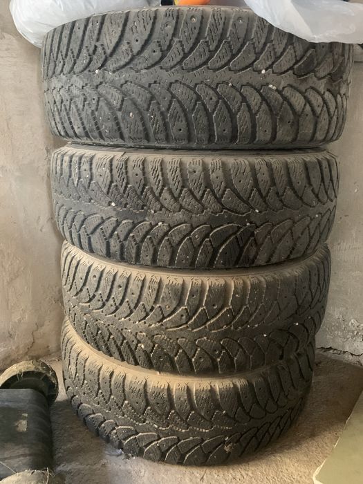 Продам диски оригинал с шинами