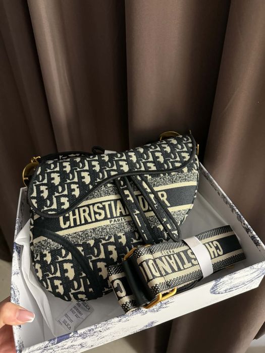 Дамска чанта модел Dior Saddle bag