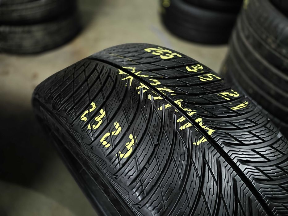 O anvelopa iarna 255 35 21 michelin pilot alpin 5 profil 7,5 mm 2323