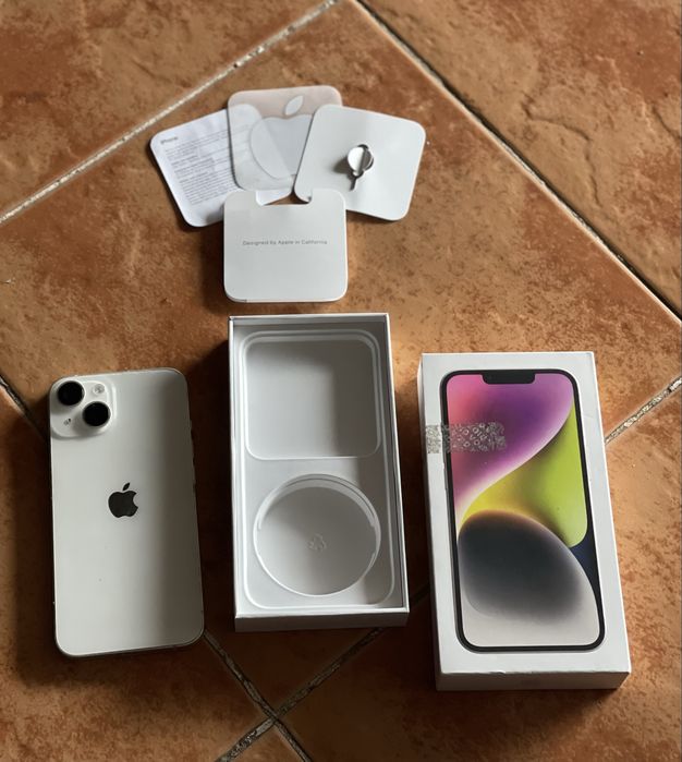 Продам Iphone 14