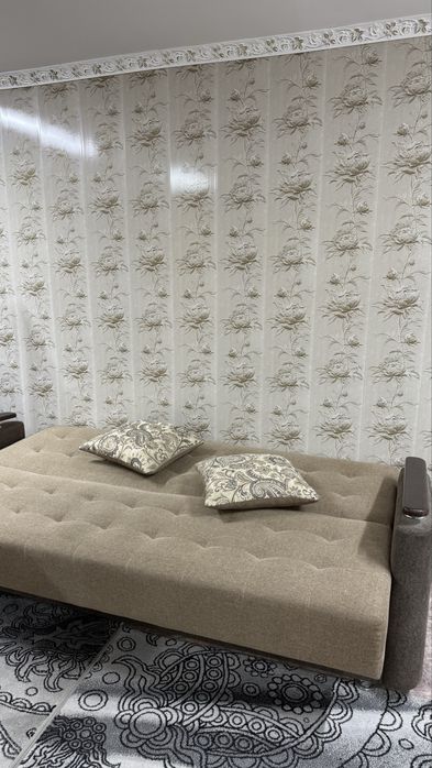 Диван с креслом