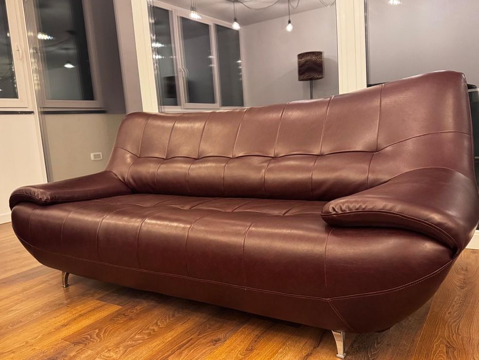Canapea din piele naturala