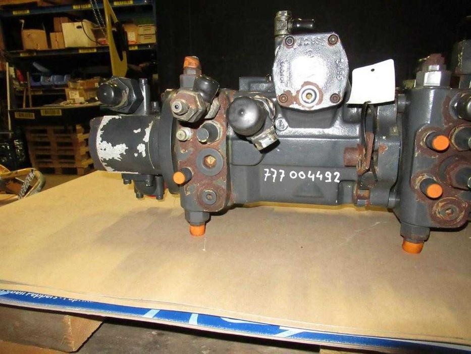 Pompa hidraulica second hand A4VG71DGDT1 pentru Bomag BC601 RS