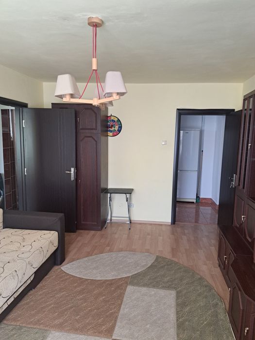 Inchiriez apartament 2 camere