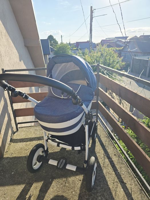Cărucior Mikado 3 in 1 nou
