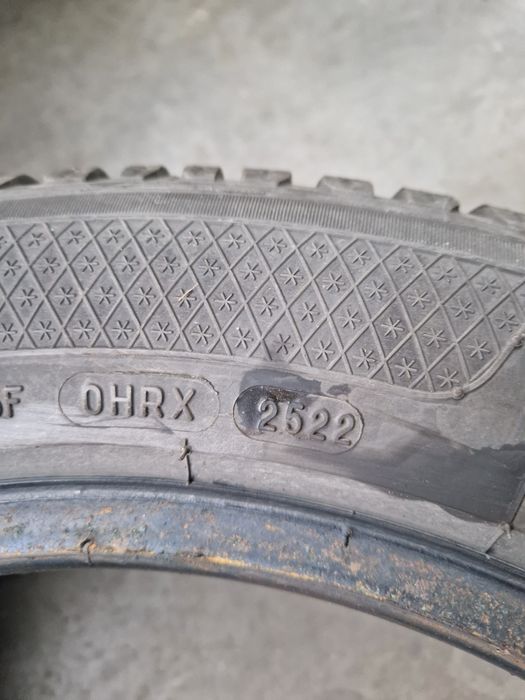 Anvelope de iarnă 215 55 17