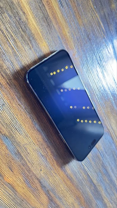 Продам Айфон 14 про макс