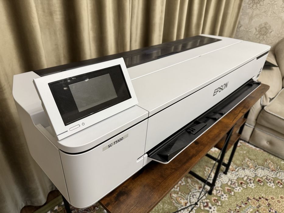 Продам широкоформатный плоттер Epson
