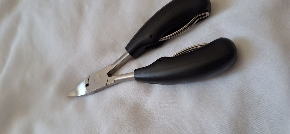 Кусачки для ног новые в упаковке