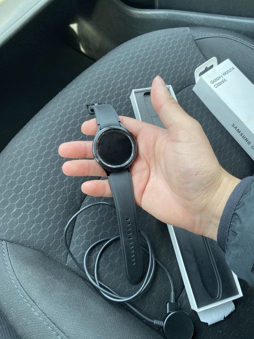 Продам смарт часы 4 серий