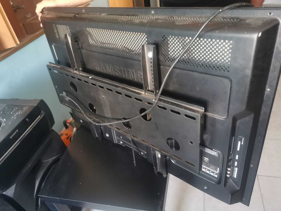 Плазмен телевизор Samsung PS42C450B1W - 42 инча