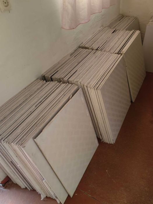 Армстронг новые на патолок