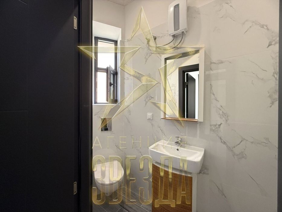 Продава се Тристаен апартамент в Пловдив, Център - 100 кв.м за 3000 €/кв.м - Снимка #10