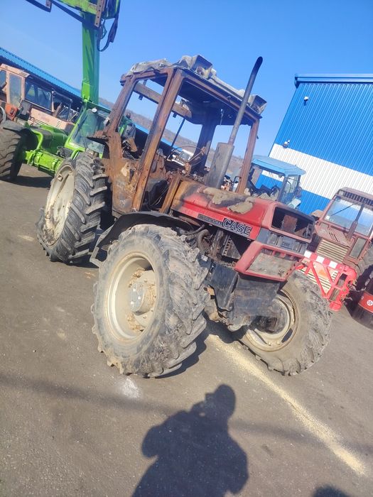 Piese  internațional  884